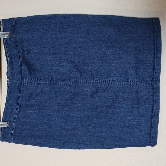 Blashe Women’s Denim Skirt - Picture 3 of 6